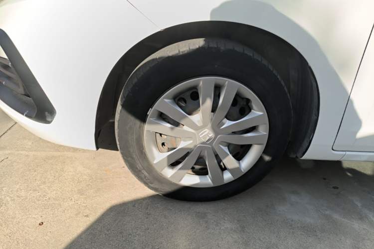 Used Honda Fit 2021 1.5L CVT Trendy Run Pro Edition Left Front Wheel Hub
