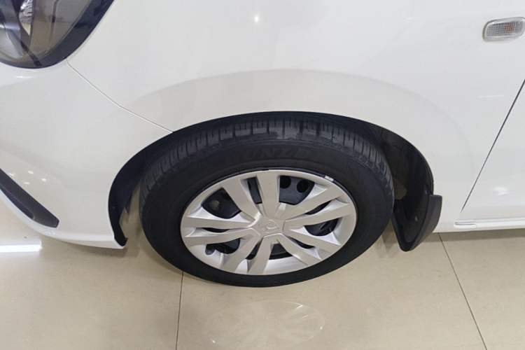 Used Honda Fit 2021 1.5L CVT Trendy Sports Edition Left Front Wheel Hub