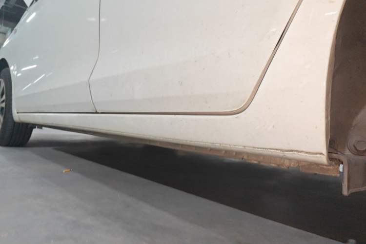 Used Honda Fit 2021 1.5L CVT Trendy Edition Left Side Sill