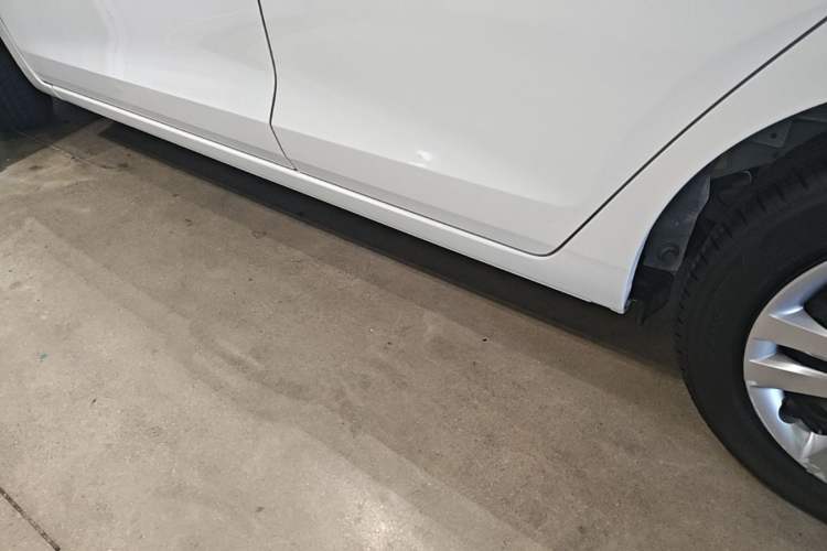 Used Honda Fit 2021 1.5L CVT Trend Edition Left Side Sill