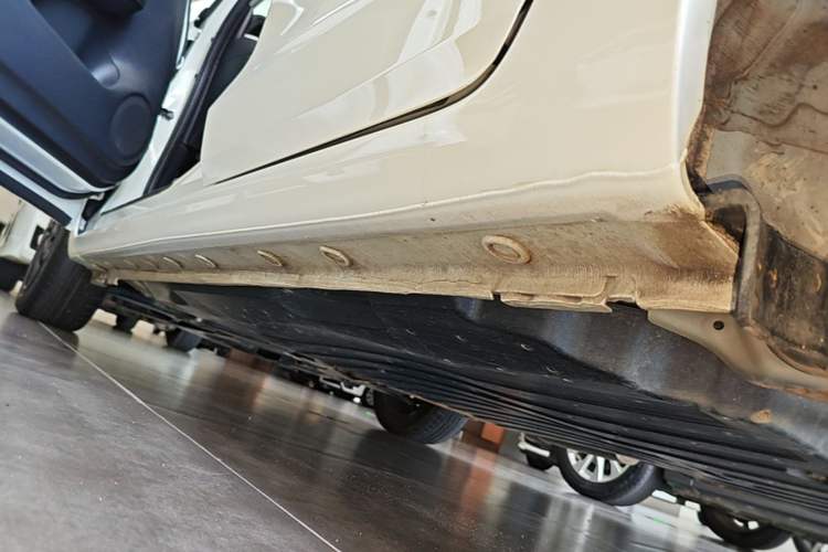 Used Honda Fit 2021 1.5L CVT Trend Edition Left Side Sill