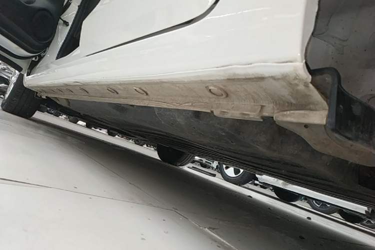 Used Honda Fit 2021 1.5L CVT Trend Edition Left Side Sill