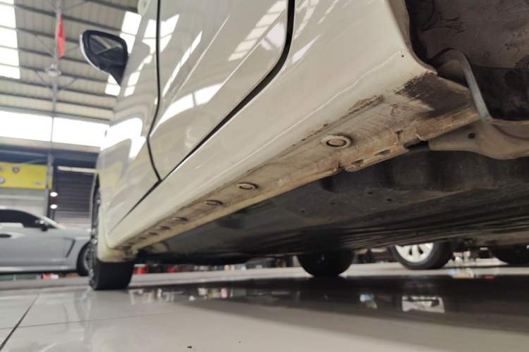 Used Honda Fit 2021 1.5L CVT Trend Edition Left Side Sill