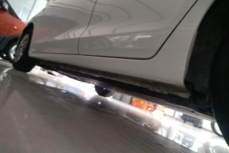 Used Honda Fit 2021 1.5L CVT Trend Edition Left Side Sill