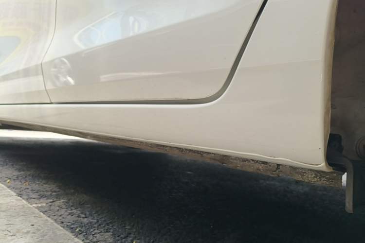 Used Honda Fit 2021 1.5L CVT Trend Edition Left Side Sill
