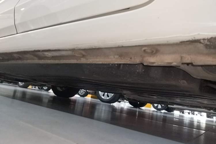 Used Honda Fit 2021 1.5L CVT Trendy Edition Left Side Sill