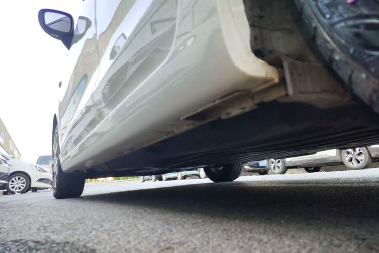 Used Honda Fit 2021 1.5L CVT Trendy Sports Edition Left Side Sill