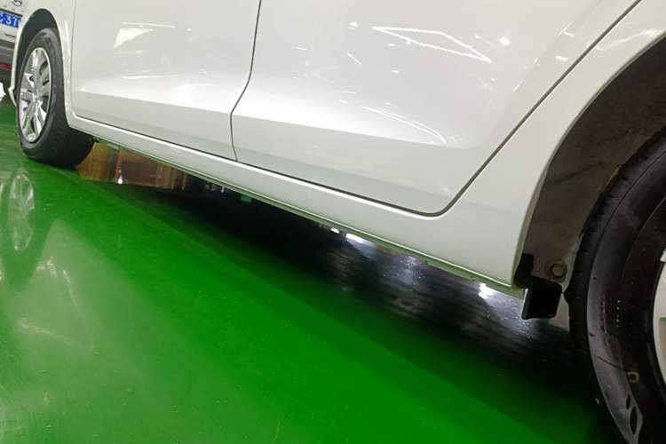 Used Honda Fit 2021 1.5L CVT Trend Edition Left Side Sill