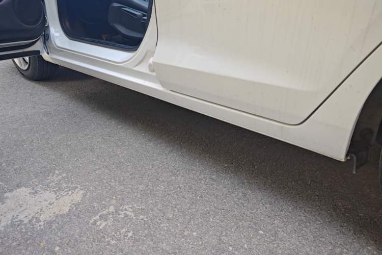 Used Honda Fit 2021 1.5L CVT Trend Edition Left Side Sill