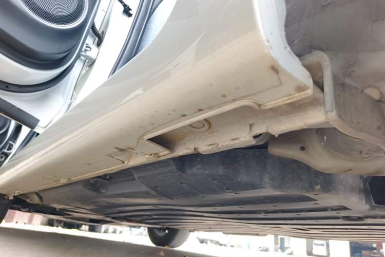 Used Honda Fit 2021 1.5L CVT Trendy Sports Edition Left Side Sill