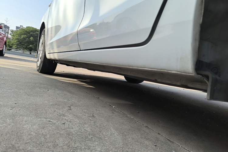 Used Honda Fit 2021 1.5L CVT Trendy Run Pro Edition Left Side Sill
