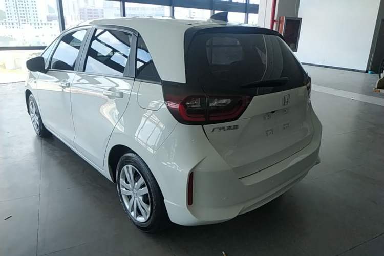 Used Honda Fit 2021 1.5L CVT Trend Edition Rear Left 45 Deg