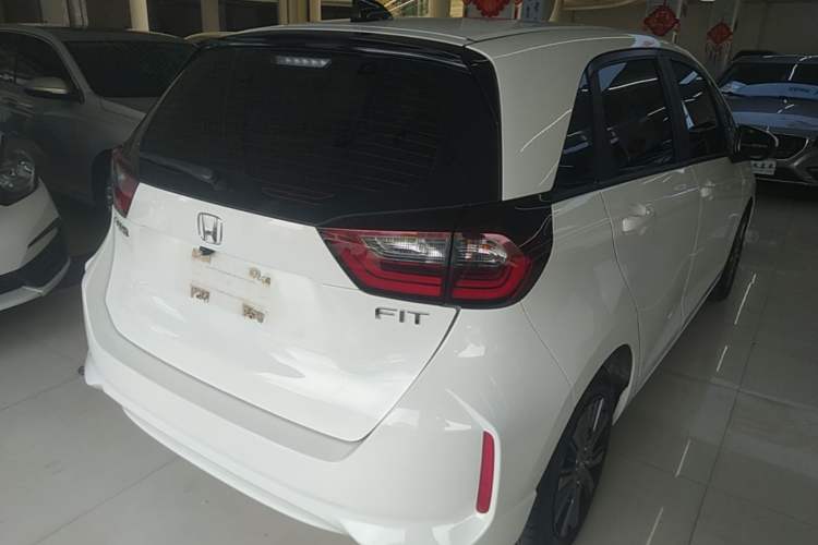Used Honda Fit 2021 1.5L CVT Trend Edition Rear Right 45 Deg