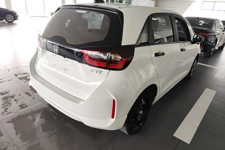 Used Honda Fit 2021 1.5L CVT Trendy Edition Rear Right 45 Deg