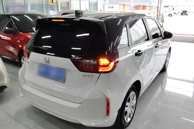 Used Honda Fit 2021 1.5L CVT Trend Edition Rear Right 45 Deg