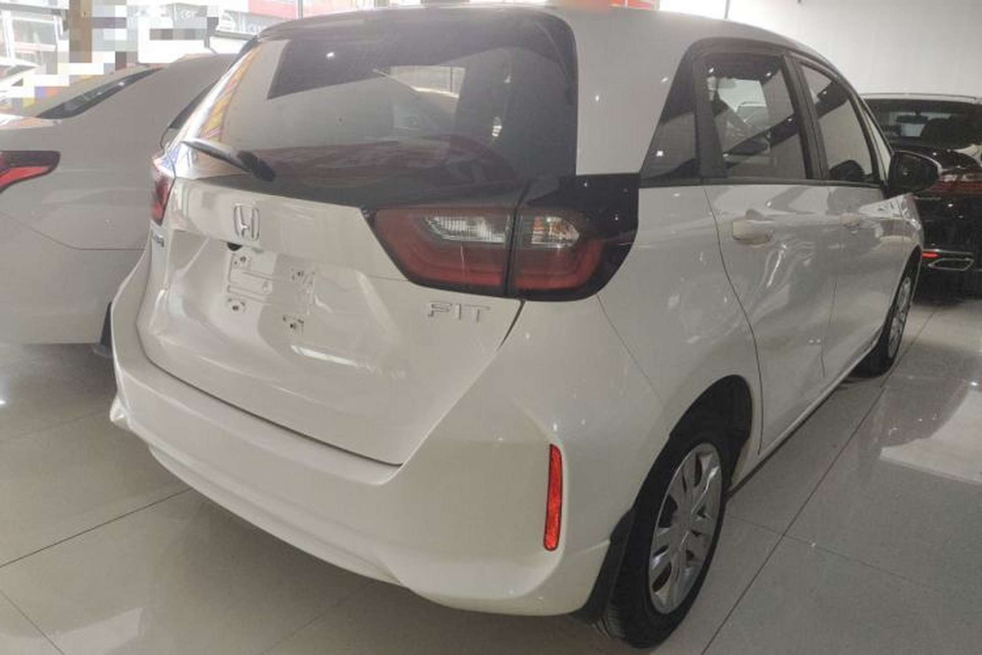 Used Honda Fit 2021 1.5L CVT Trend Edition Rear Right 45 Deg