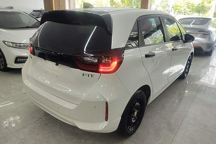 Used Honda Fit 2021 1.5L CVT Trendy Edition Rear Right 45 Deg