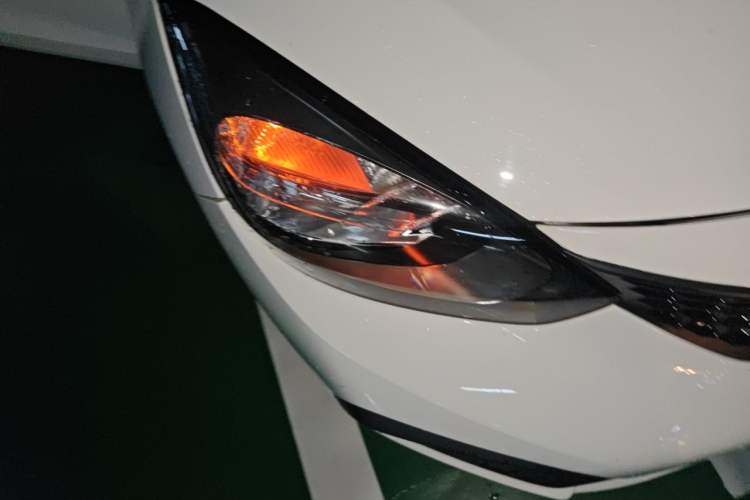 Used Honda Fit 2021 1.5L CVT Trend Edition Right Front Headlight