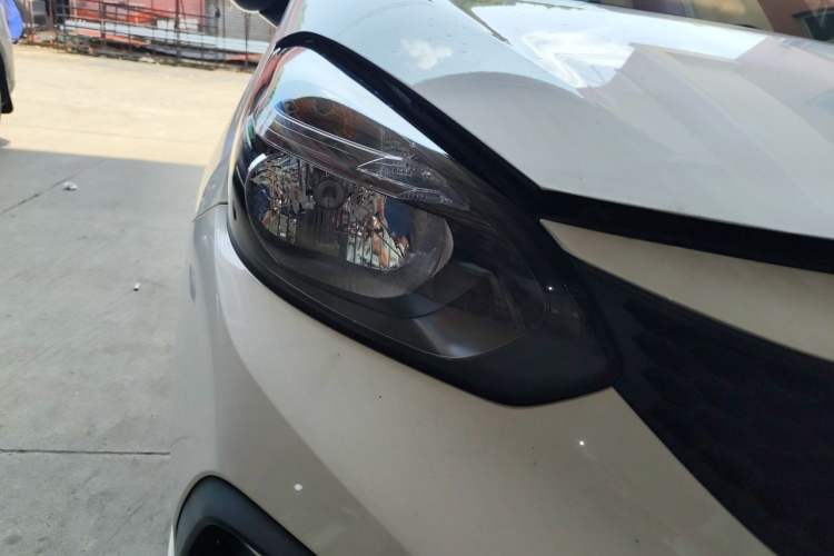 Used Honda Fit 2021 1.5L CVT Trendy Edition Right Front Headlight