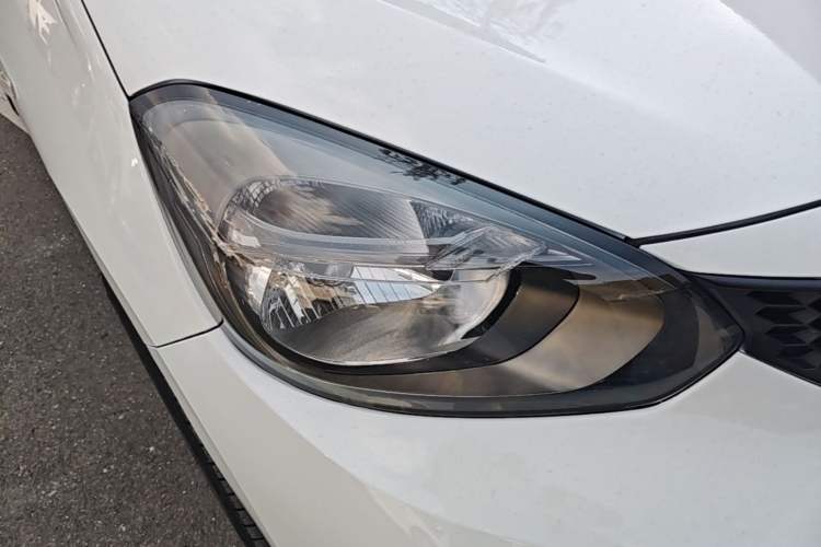 Used Honda Fit 2021 1.5L CVT Trendy Edition Right Front Headlight