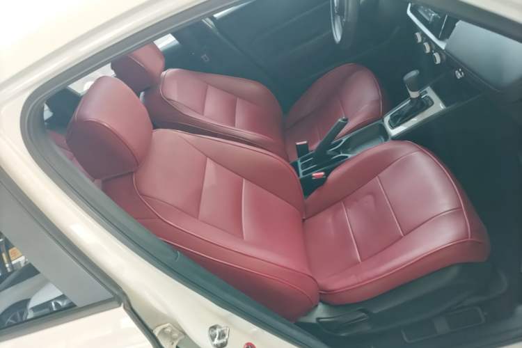 Used Honda Fit 2021 1.5L CVT Trendy Sports Edition Right Front Seat