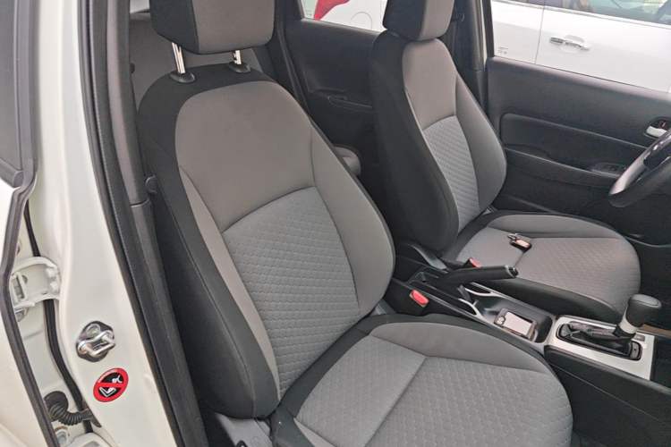 Used Honda Fit 2021 1.5L CVT Trend Edition Right Front Seat