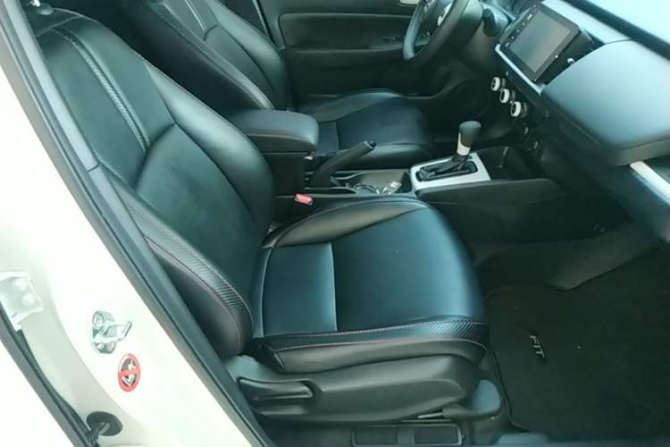 Used Honda Fit 2021 1.5L CVT Trend Edition Right Front Seat
