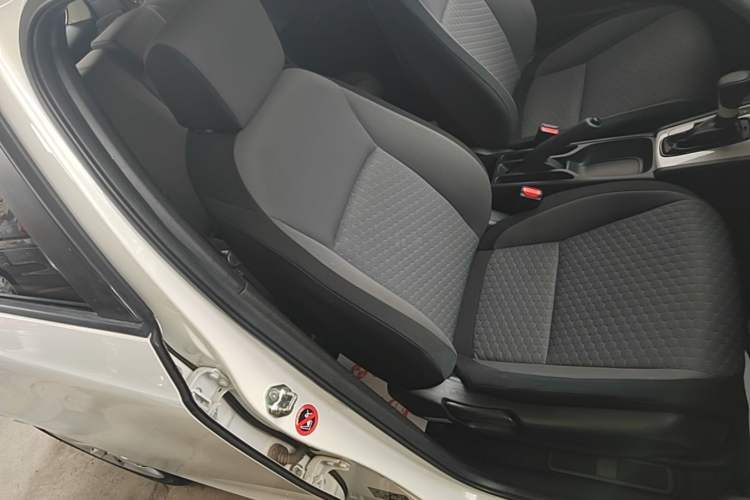 Used Honda Fit 2021 1.5L CVT Trend Edition Right Front Seat