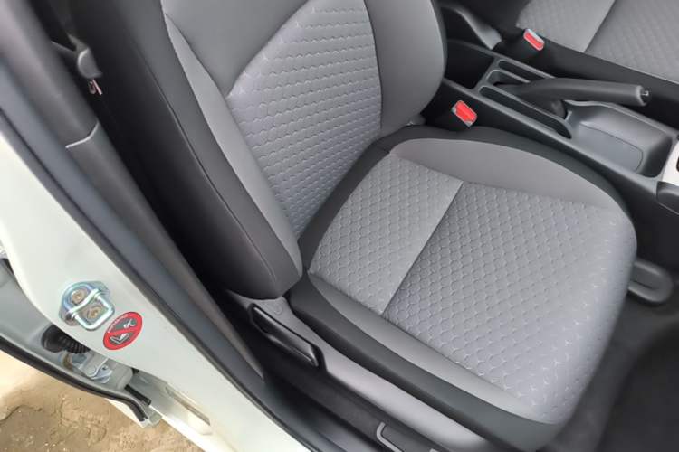 Used Honda Fit 2021 1.5L CVT Trendy Edition Right Front Seat