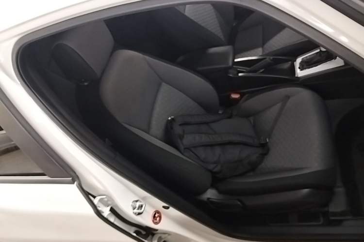 Used Honda Fit 2021 1.5L CVT Trendy Edition Right Front Seat