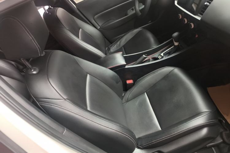 Used Honda Fit 2021 1.5L CVT Trendy Run Pro Edition Right Front Seat