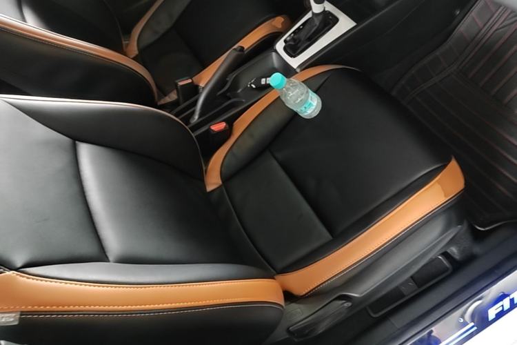 Used Honda Fit 2021 1.5L CVT Trendy Sports Edition Right Front Seat