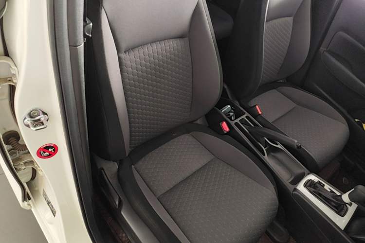 Used Honda Fit 2021 1.5L CVT Trendy Edition Right Front Seat