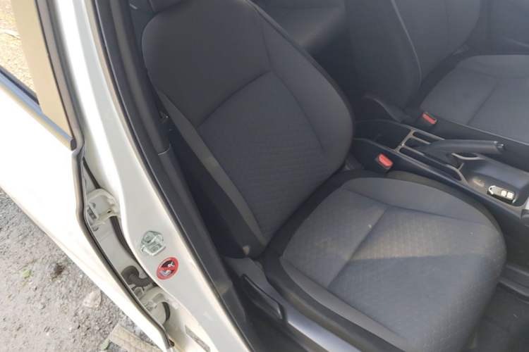 Used Honda Fit 2021 1.5L CVT Trendy Sports Edition Right Front Seat
