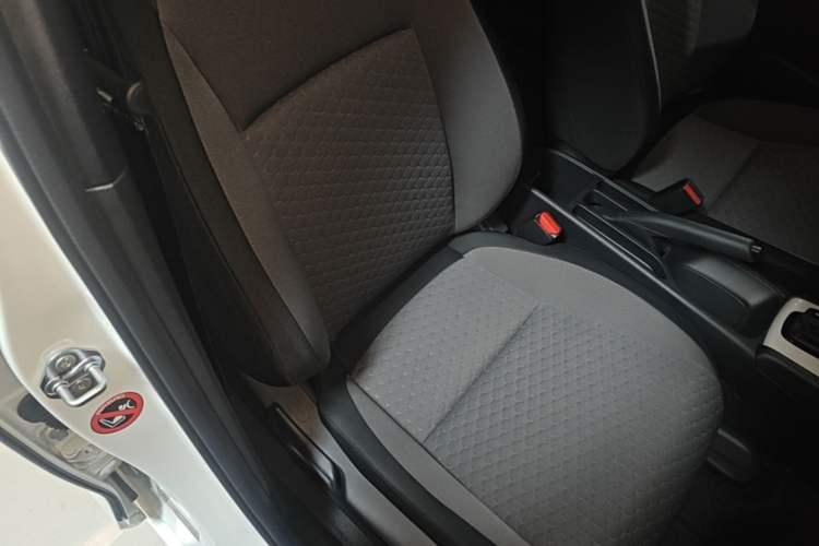Used Honda Fit 2021 1.5L CVT Trendy Run Pro Edition Right Front Seat