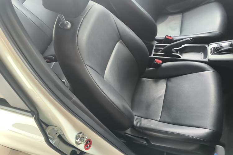 Used Honda Fit 2021 1.5L CVT Trend Edition Right Front Seat