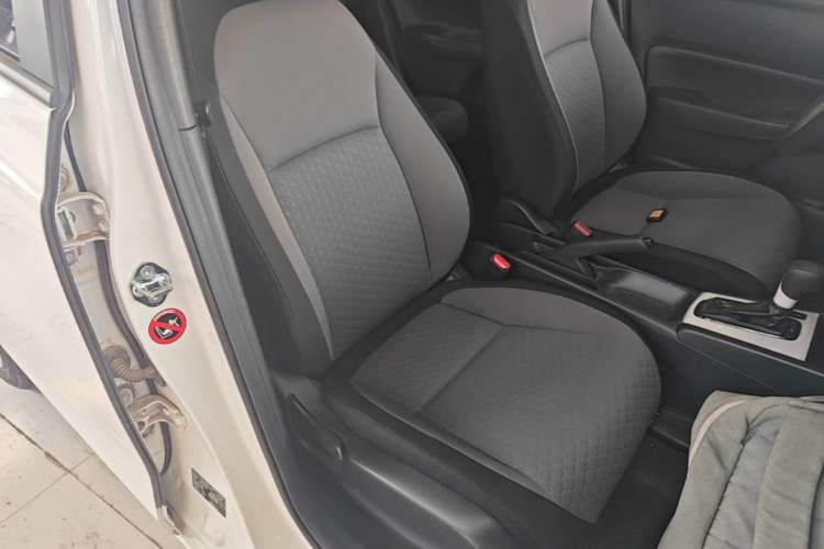 Used Honda Fit 2021 1.5L CVT Trend Edition Right Front Seat