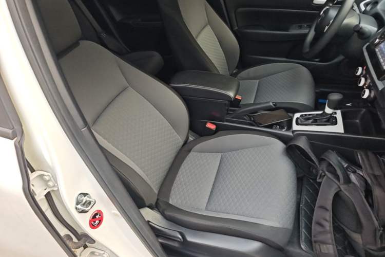 Used Honda Fit 2021 1.5L CVT Trendy Run Pro Edition Right Front Seat