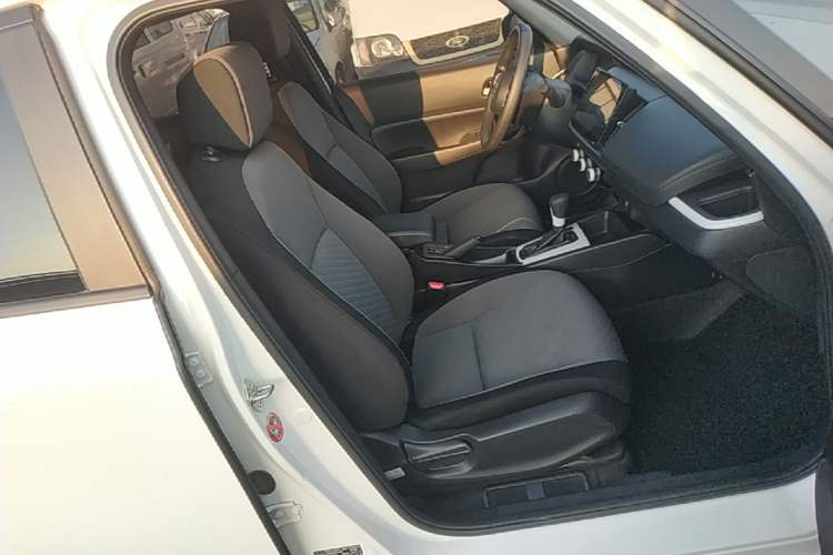 Used Honda Fit 2021 1.5L CVT Trend Edition Right Front Seat