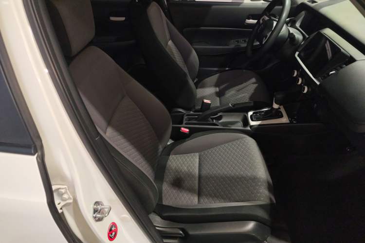 Used Honda Fit 2021 1.5L CVT Trend Edition Right Front Seat
