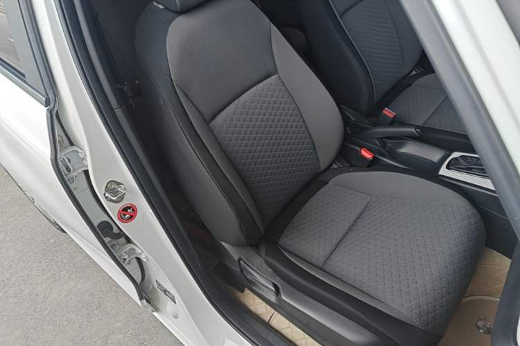 Used Honda Fit 2021 1.5L CVT Trendy Run Pro Edition Right Front Seat