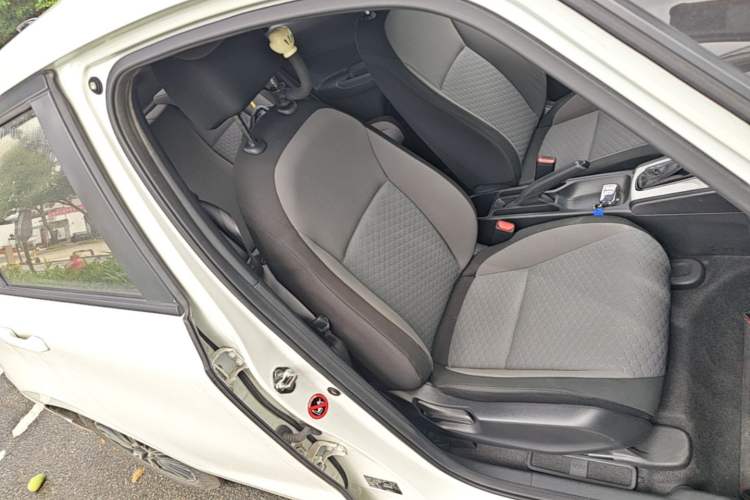 Used Honda Fit 2021 1.5L CVT Trend Edition Right Front Seat
