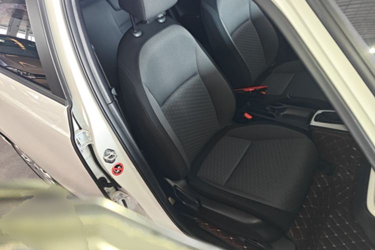 Used Honda Fit 2021 1.5L CVT Trendy Edition Right Front Seat