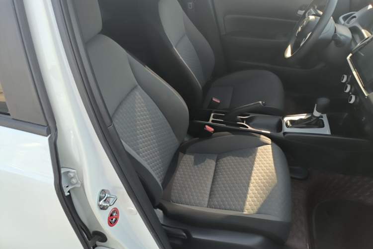 Used Honda Fit 2021 1.5L CVT Trendy Run Pro Edition Right Front Seat