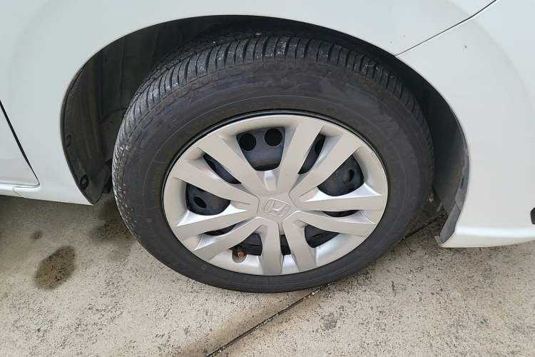 Used Honda Fit 2021 1.5L CVT Trendy Edition Right Front Wheel Hub