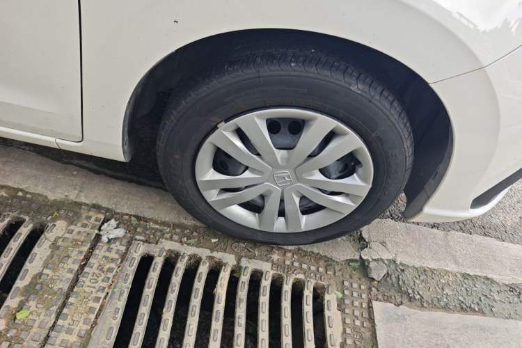Used Honda Fit 2021 1.5L CVT Trend Edition Right Front Wheel Hub