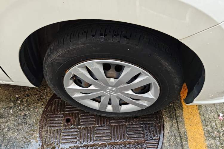 Used Honda Fit 2021 1.5L CVT Trend Edition Right Front Wheel Hub