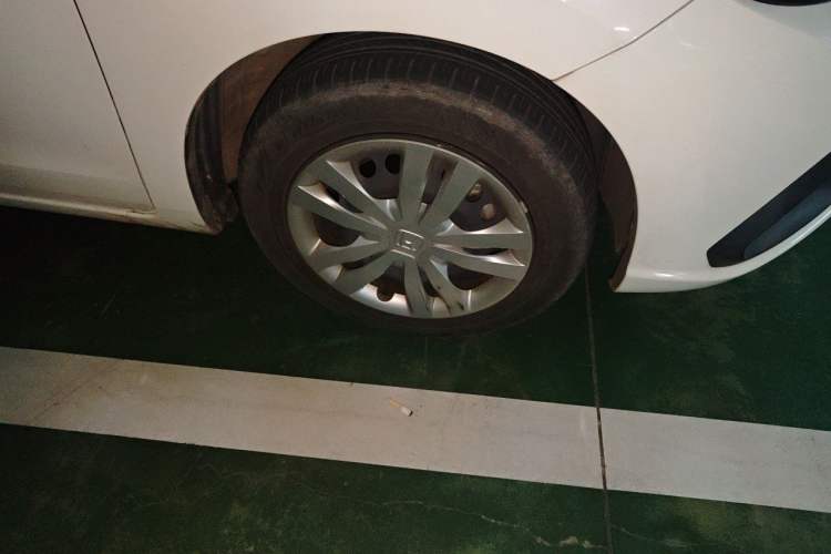 Used Honda Fit 2021 1.5L CVT Trendy Sports Edition Right Front Wheel Hub