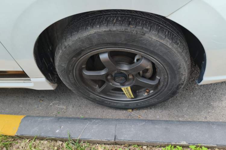 Used Honda Fit 2021 1.5L CVT Trend Edition Right Front Wheel Hub