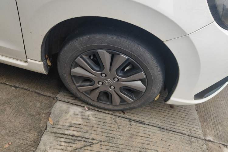 Used Honda Fit 2021 1.5L CVT Trendy Sports Edition Right Front Wheel Hub